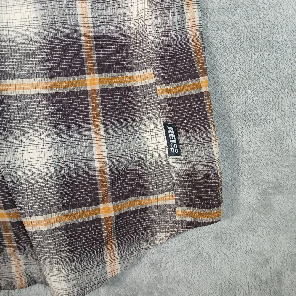 REI Co-op Shirt Mens L Grey Plaid Regular Short Sleeve Vented Hiking - Picture 4 of 10